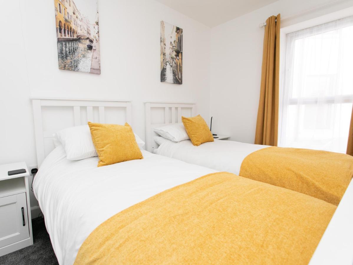 Apartments At The Port Portrush Bagian luar foto