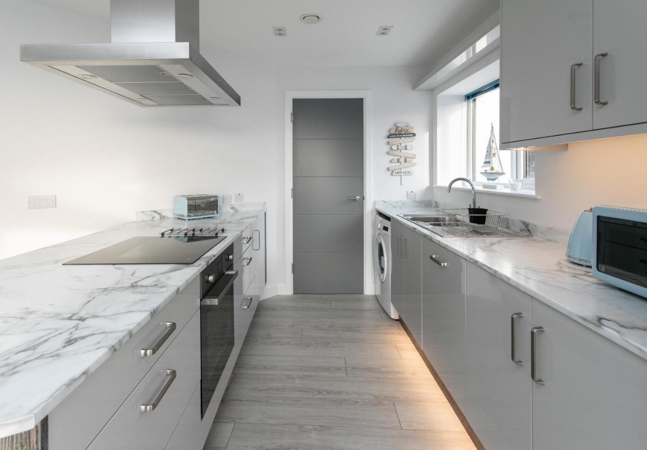 Apartments At The Port Portrush Bagian luar foto